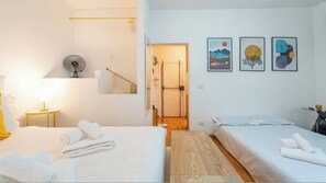 Iron/ironing board, WiFi, bed sheets - Vrbo Property (Roma)