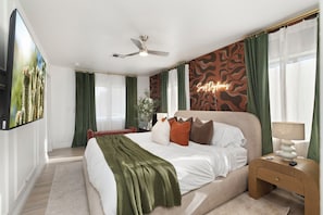 3 bedrooms, in-room safe, iron/ironing board, free WiFi - Luxury Desert Oasis, Pool, Games, Near Old Town (Scottsdale)