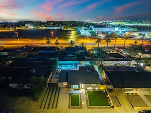 Exterior - Luxury Desert Oasis, Pool, Games, Near Old Town (Scottsdale)