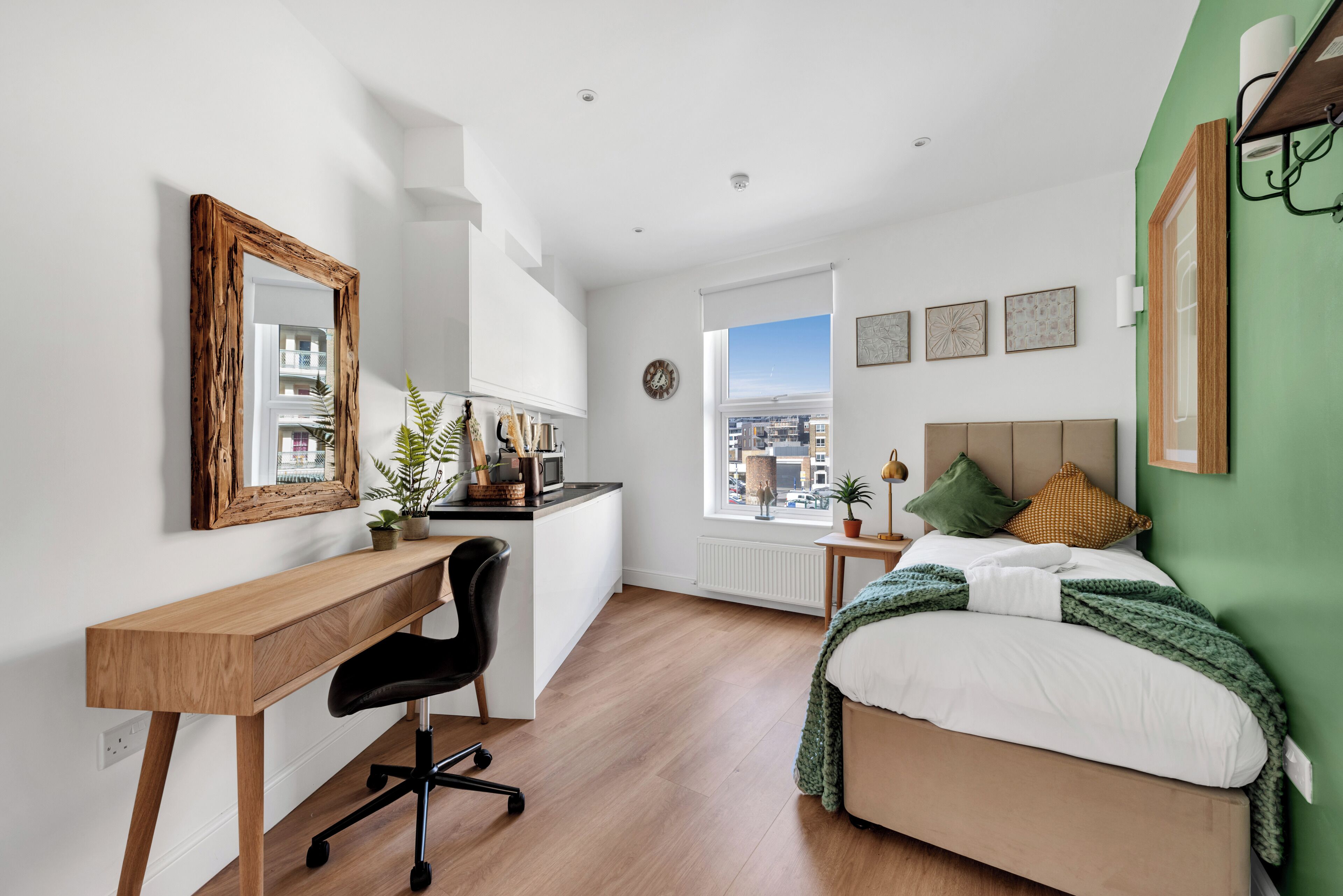 1 chambre, fer et planche à repasser, Wi-Fi, literie fournie