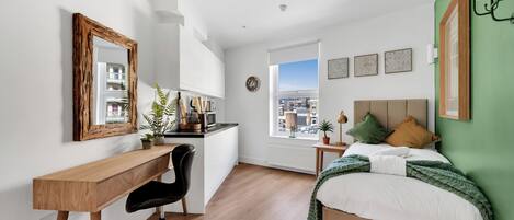 1 chambre, fer et planche à repasser, Wi-Fi, literie fournie