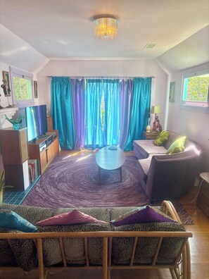 Living area - Beautiful Spanish Style house in Silver Lake With Garden (Los Angeles)