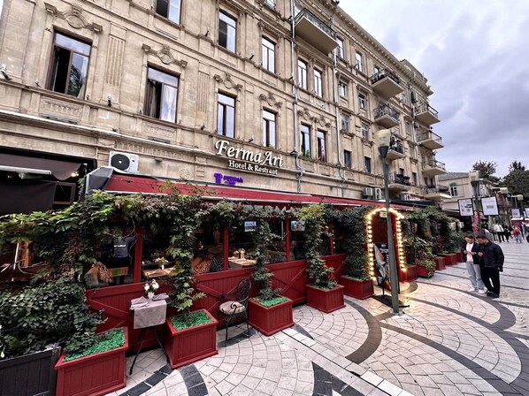 Front of property - FermaArt Hotel & Restaurants (Baku)