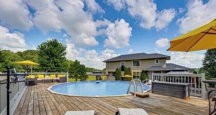 Private Getaway! Massive Springfield Area Home