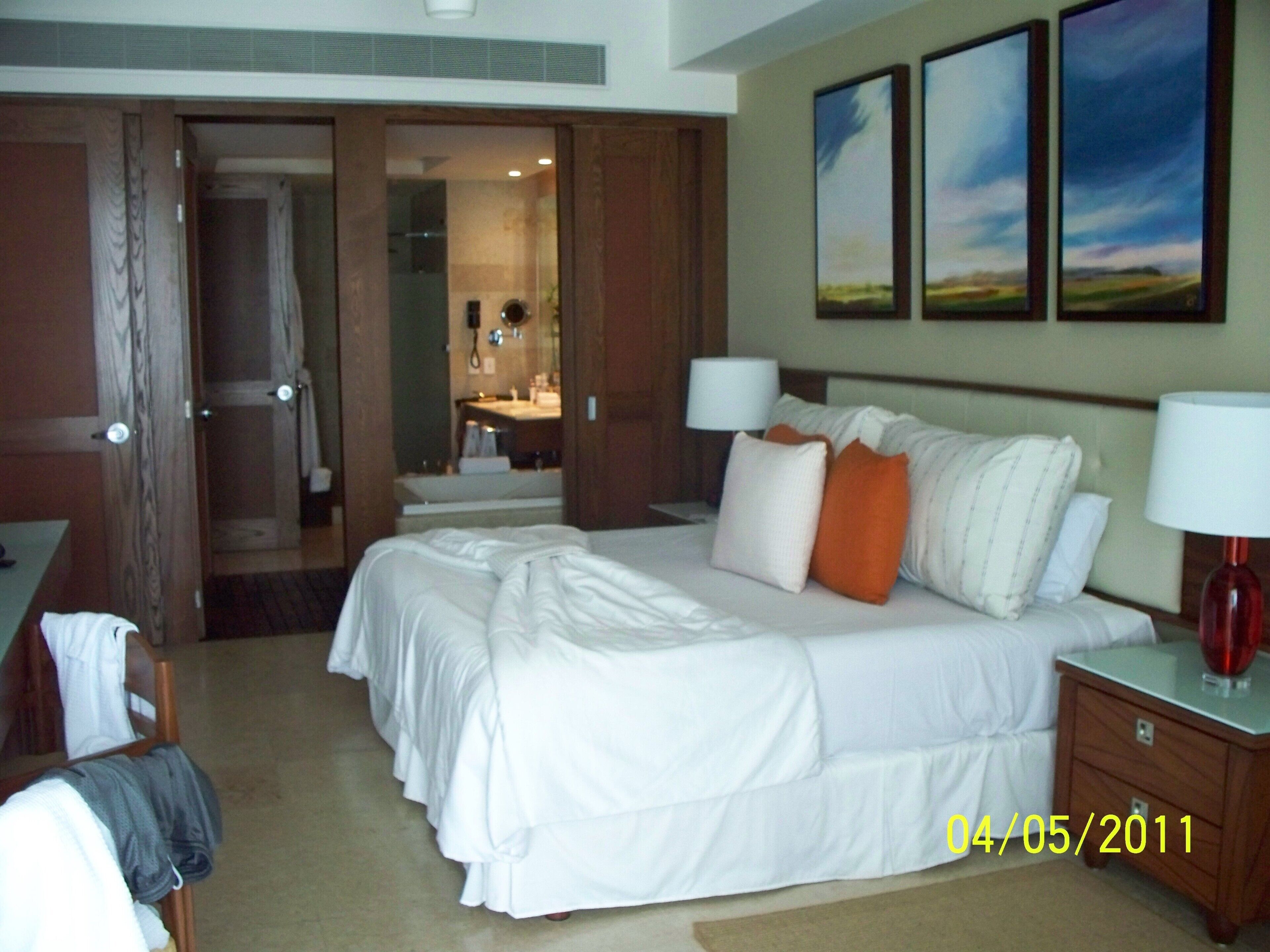Deluxe Condo, Ocean View | In-room safe, blackout curtains, iron/ironing board (on request)