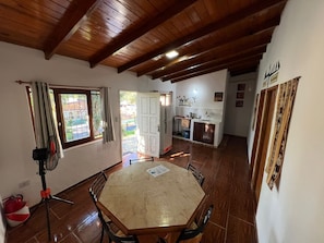 Classic Room, Patio | Dining - Lost & Found Iguazú Hostel (Puerto Iguazu)