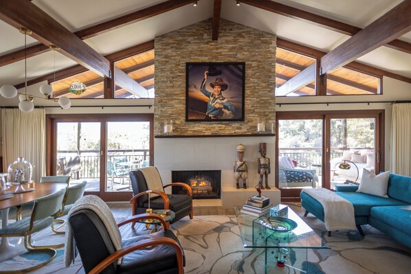 Living area - Cloud 9 BED AND BREAKFAST PRESCOTT (Prescott)
