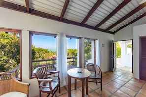 Interior - Water's Edge Cottage (North Caicos)