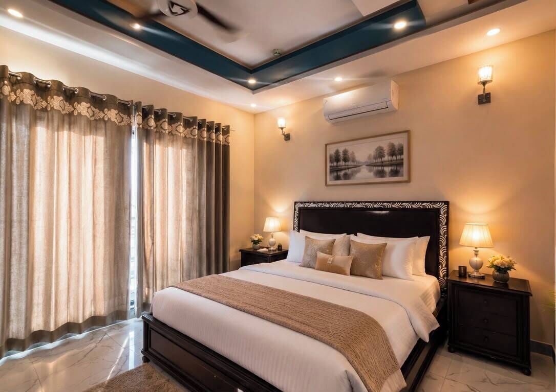 In-room safe, desk, iron/ironing board, WiFi (free)