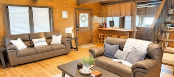 Newly renovated Log Cabin