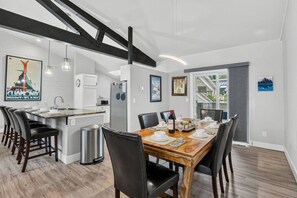 Dining - EagleVail Alpine Retreat | Pool, Golf & Pickleball (Avon)