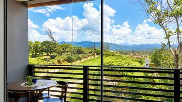 Superior Studio | Outdoor dining