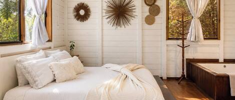 Honeymoon Suite