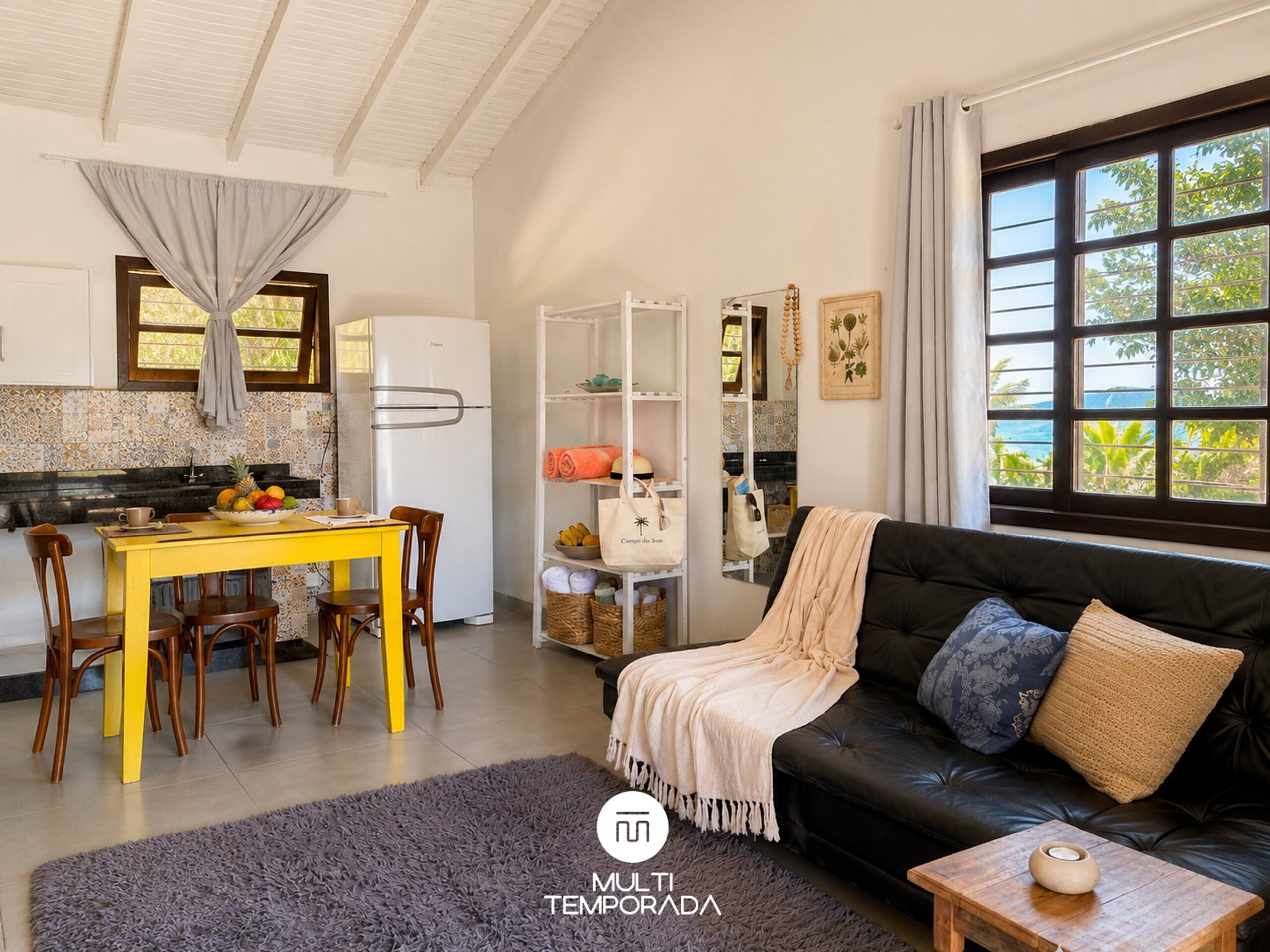 Family Cabin | Living area