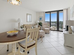 Living area - Beachfront 1BR condo with pool, WiFi, and Gulf views. (Marco Island)
