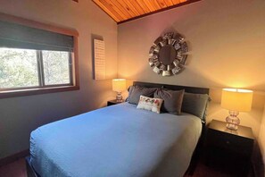 Iron/ironing board, WiFi (free), bed sheets