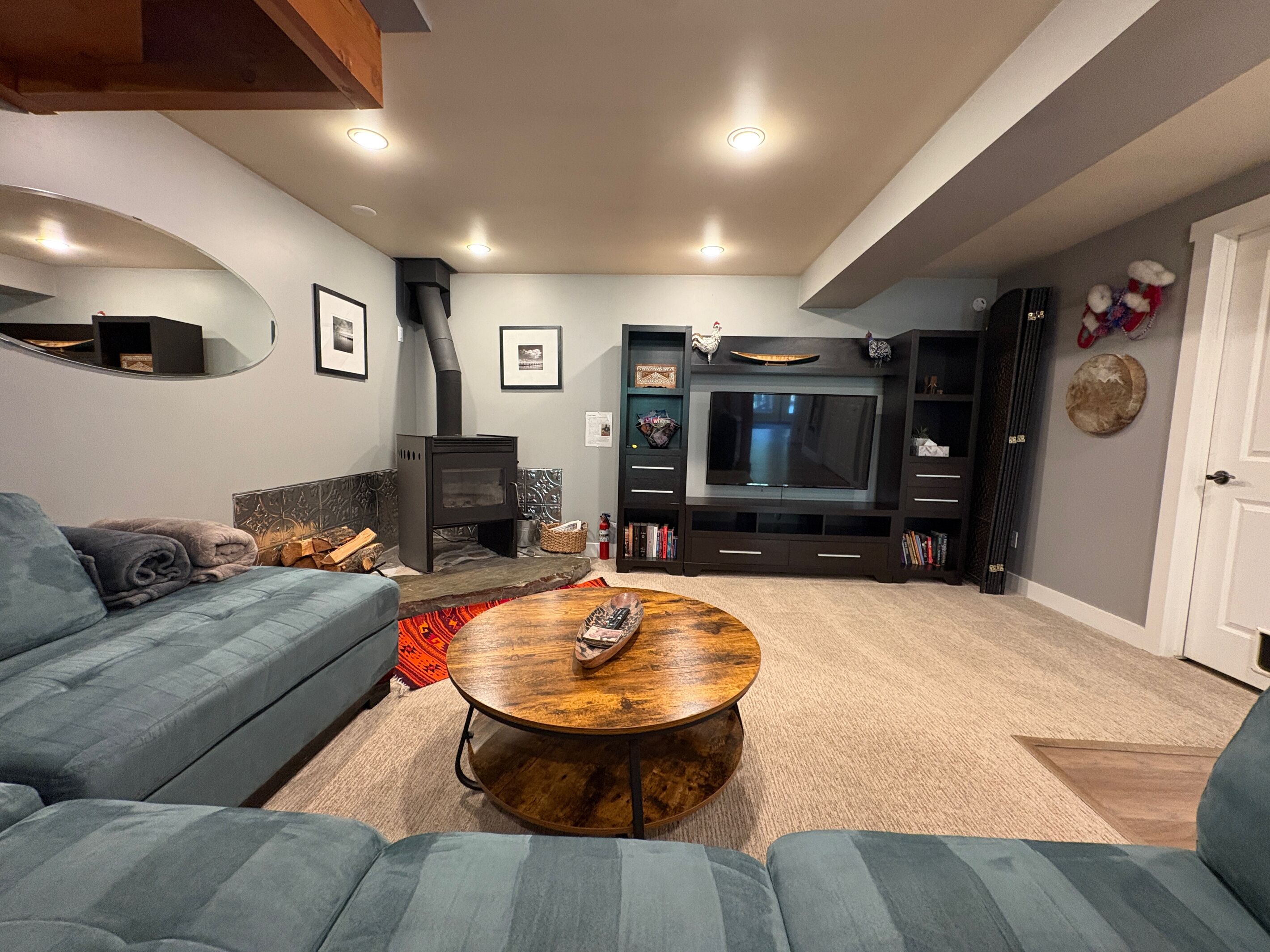 Invermere Getaway With Stunning Views And Hot Tub! - Alberta