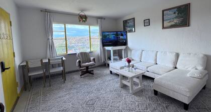 Cozy 2-bedroom house in serene Miami with cool AC