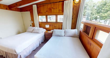 Cozy 1-bedroom hotel room in awesome Hamilton - #327 Susquehanna