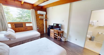 Cozy 1-bedroom hotel room in awesome Hamilton - #327 Susquehanna