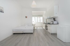 Iron/ironing board, Internet, bed sheets - HOUZE | Elegant 7BR Apartment in Lapa (Lisboa)