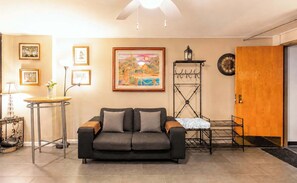 Apartment, 1 Bedroom | Interior - Executive Center Hotel  Honolulu (Honolulu)