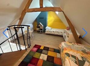 Iron/ironing board, WiFi, bed sheets - Vrbo Property (Favières)
