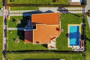 Outdoor pool - Villa Fernandos, Mira Beach (Mira)