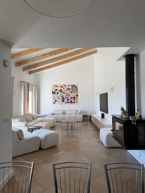 Living area - Family villa with a pool, 2.5 km from the center of Aix-en-Provence ⭐⭐⭐⭐⭐ (Aix-en-Provence)