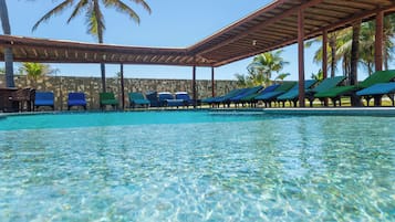 Piscina externa
