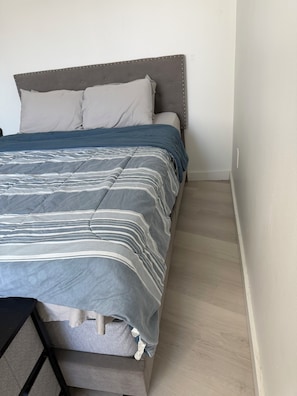 Room - Charming apartment in lovely Brooklyn with cool AC and fitness room (Brooklyn)