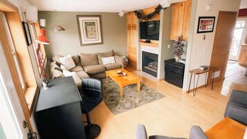 Smart TV, fireplace, offices