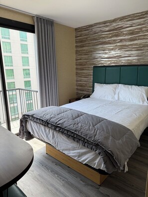 Unclassified image, 5 of 9, button - Skylux Hotel Long Island City (Long Island City)