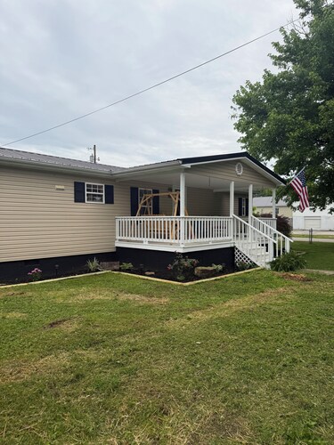 Making memories at O-town Oasis!  This unique, family-friendly home is perfect!
