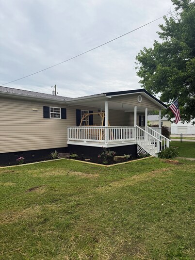 Making memories at O-town Oasis! This unique, family-friendly home is perfect!