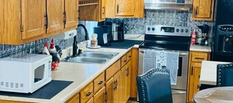 O-TOWN OASIS!  Near Oneida Baptist Institute & 10 miles from Manchester, KY