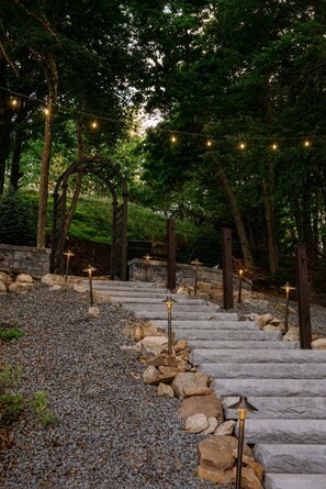Take the steps down to your private dock and floating dock, where days are filled with kayaking, relaxing, and making unforgettable lakeside memories. - Lake House Mansion | Dock+Kayaks+FirePit+Swim Spa (Long Pond)
