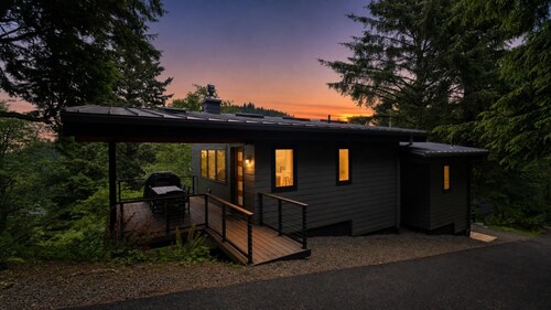 Hilltop Haven | Coastal Escape Near Neskowin Beach