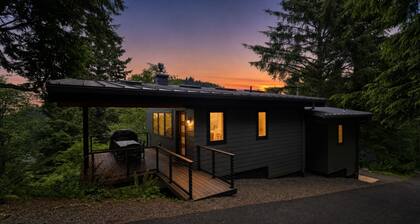 Hilltop Haven | Coastal Escape Near Neskowin Beach
