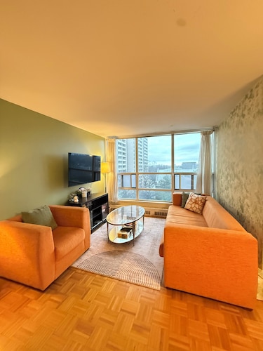 Bright & Spacious 1-Bedroom Apartment in York