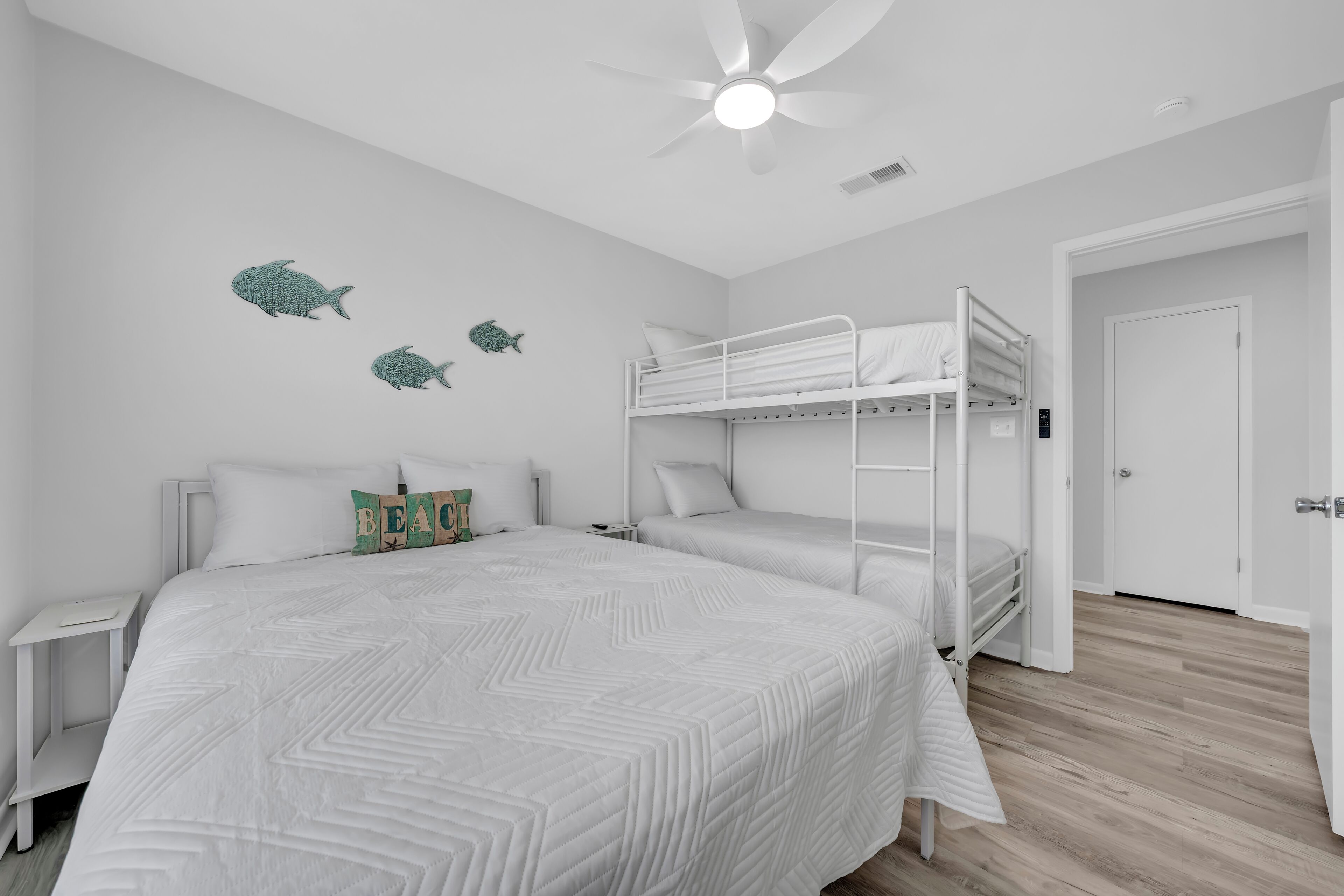 2 bedrooms, iron/ironing board, free WiFi, bed sheets