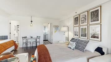 1 bedroom, iron/ironing board, WiFi, bed sheets