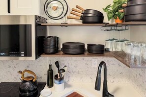 Private kitchen - The Sugar Shack: Ski-in/ski-out, Private Mountain View Balcony, Full Kitchen! (Sugar Mountain)
