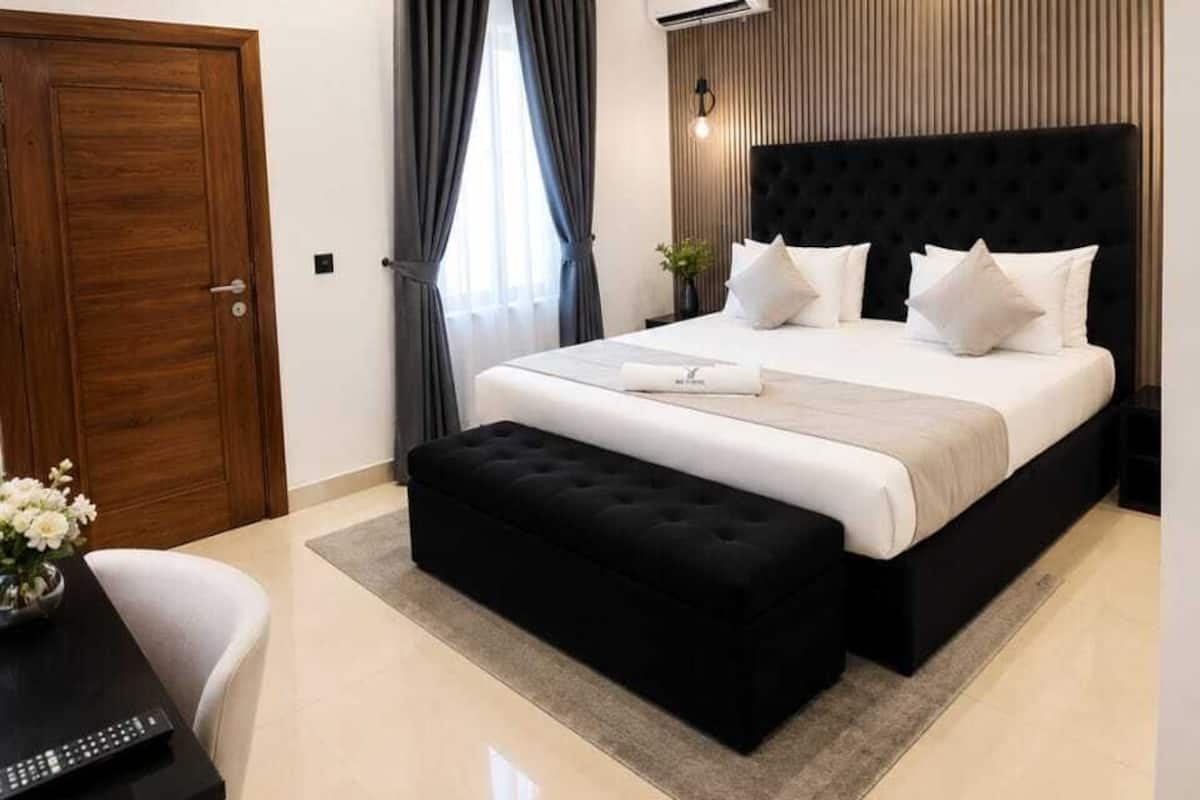 Suite estudio Deluxe, vista a la ciudad | Ropa de cama de alta calidad y edredón
