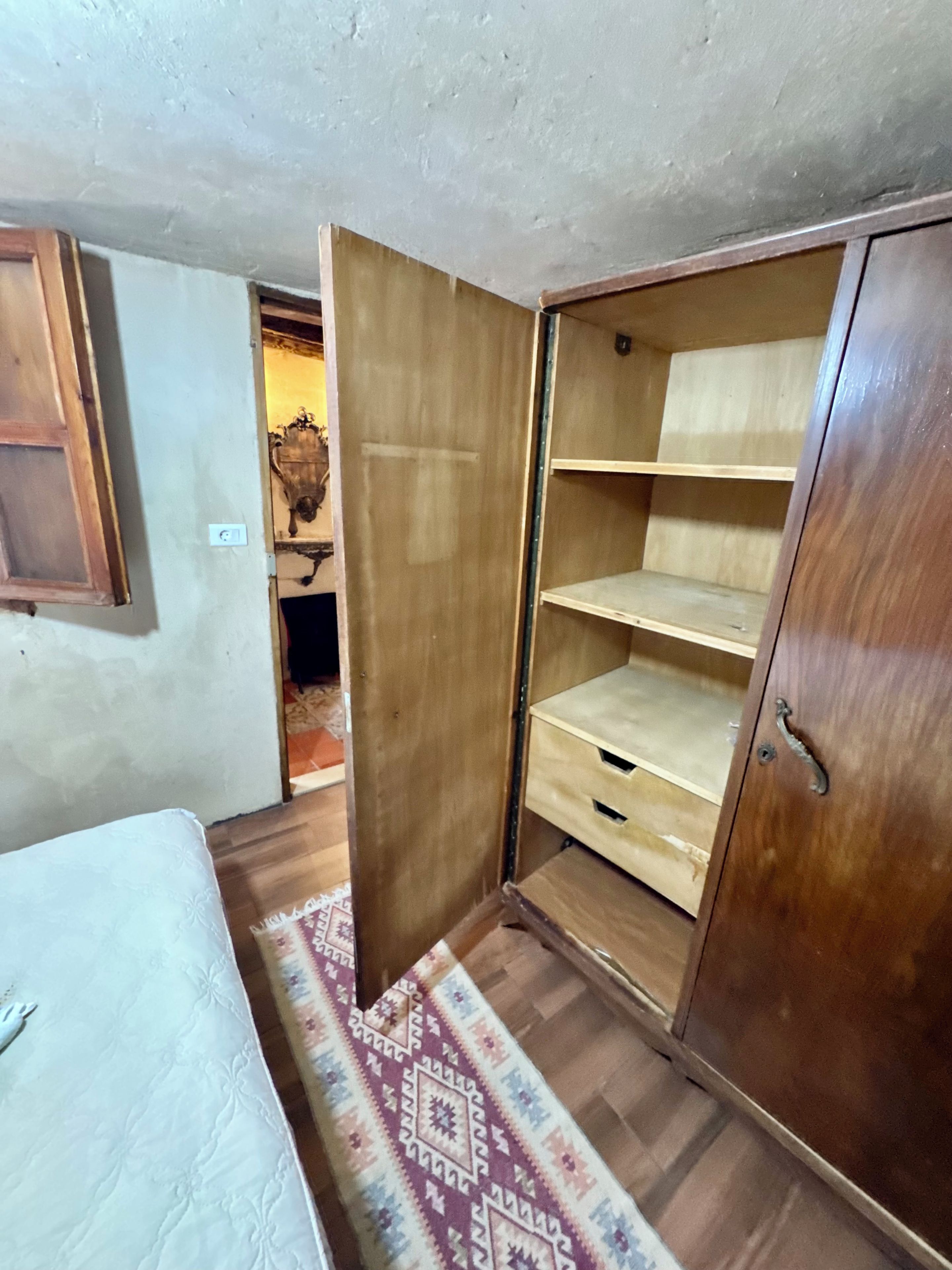 1 bedroom, iron/ironing board, travel crib, WiFi