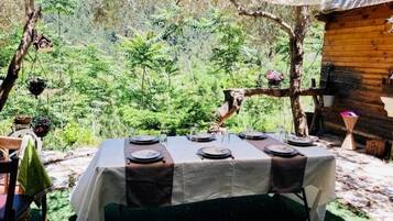 Outdoor dining