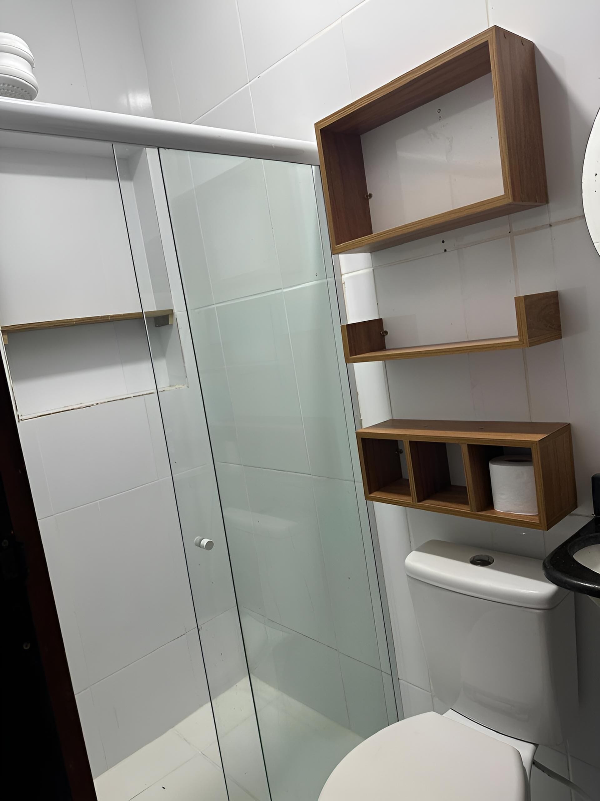 Shower, towels, soap, shampoo