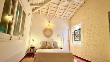 WiFi, bed sheets