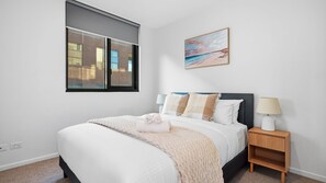 Room - Your Melbourne Getaway Base in Carlton (Carlton)