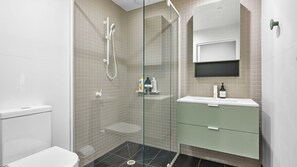 Bathroom - Your Melbourne Getaway Base in Carlton (Carlton)